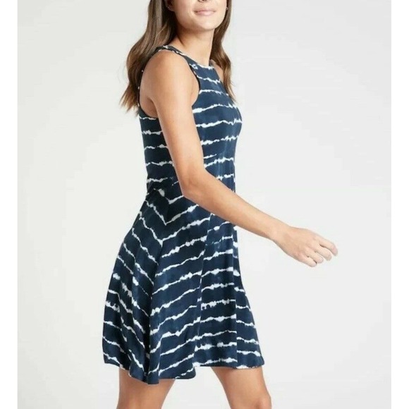 NEW Athleta Women's UPF Dress 1X Santorini Thera Printed Tie Dye Stripe Navy $89 - Picture 1 of 16